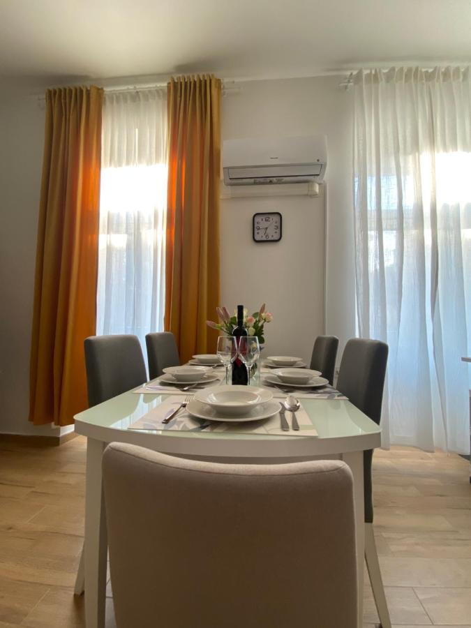 Apartman Andela Pula Centar Buitenkant foto
